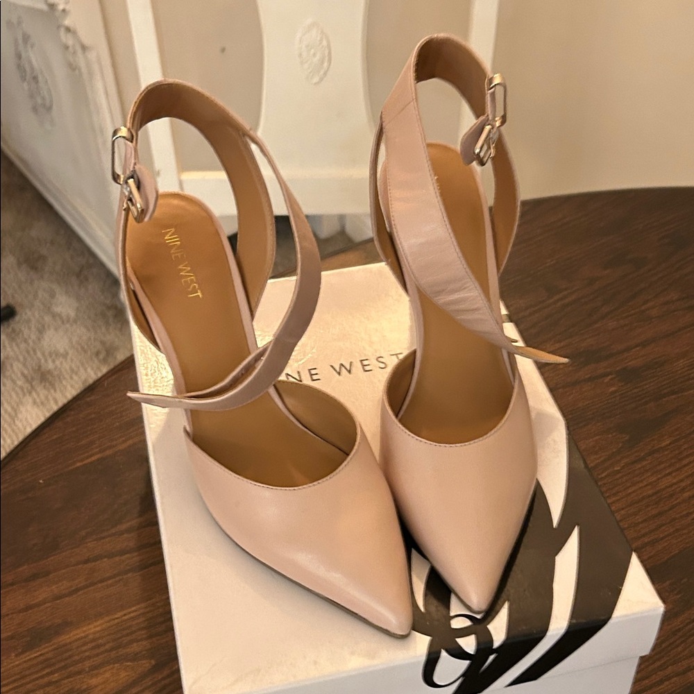 Nine West Blush Pink Leather  Heels 8